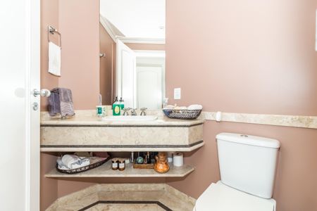 Apartamento para alugar com 310m², 5 quartos e 5 vagas Apartamento para alugar com 310m², 5 quartos e 5 vagasLavabo