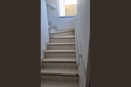 Casa de condomínio para alugar com 200m², 3 quartos e 4 vagas