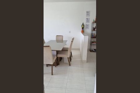 Casa de condomínio para alugar com 200m², 3 quartos e 4 vagas Casa de condomínio para alugar com 200m², 3 quartos e 4 vagasSala