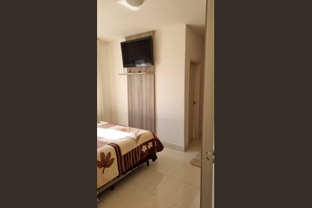 Casa de condomínio para alugar com 200m², 3 quartos e 4 vagas Casa de condomínio para alugar com 200m², 3 quartos e 4 vagasQuarto