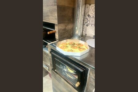 Casa de condomínio para alugar com 200m², 3 quartos e 4 vagas