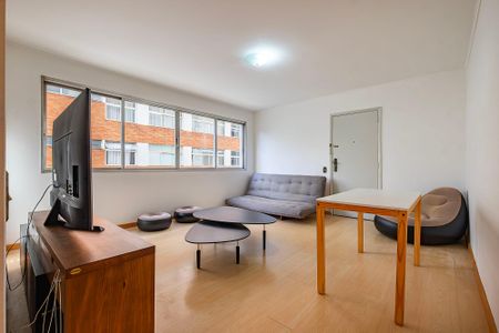 Apartamento à venda com 82m², 3 quartos e 1 vaga Apartamento à venda com 82m², 3 quartos e 1 vagaSala