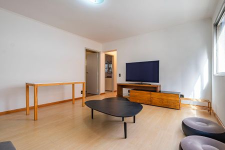 Apartamento à venda com 82m², 3 quartos e 1 vaga Apartamento à venda com 82m², 3 quartos e 1 vagaSala
