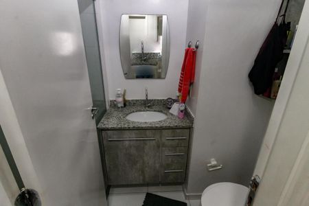 Apartamento à venda com 64m², 3 quartos e 1 vaga Apartamento à venda com 64m², 3 quartos e 1 vagaBanheiro Corredor