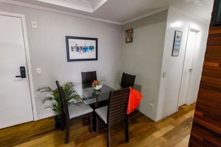 Apartamento à venda com 64m², 3 quartos e 1 vaga Apartamento à venda com 64m², 3 quartos e 1 vagaDetalhe Sala