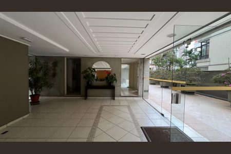 Apartamento para alugar com 115m², 2 quartos e 1 vagaHall de entrada