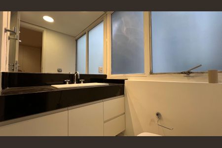 Apartamento para alugar com 115m², 2 quartos e 1 vagaBanheiro da Suíte