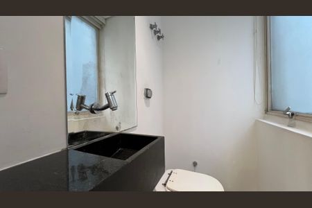 Apartamento para alugar com 115m², 2 quartos e 1 vagaLavabo