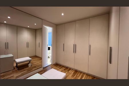 Apartamento para alugar com 115m², 2 quartos e 1 vagaCloset da Suíte