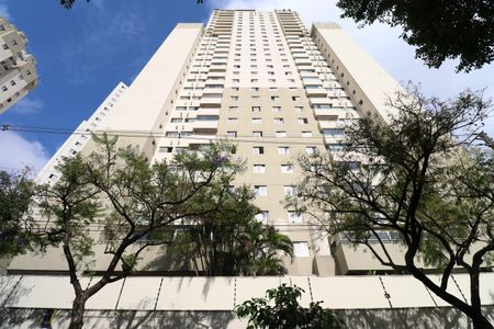 Apartamento para alugar com 67m², 3 quartos e 1 vagaFachada