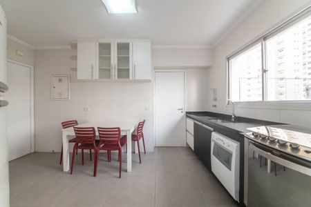 Apartamento para alugar com 112m², 3 quartos e 2 vagasCozinha