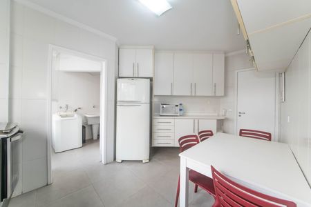 Apartamento para alugar com 112m², 3 quartos e 2 vagasCozinha