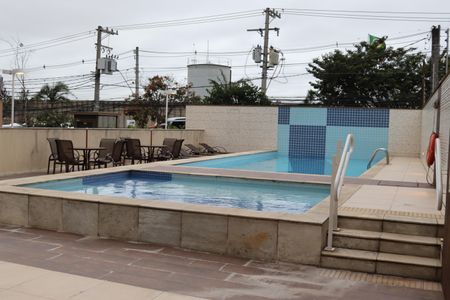 Apartamento à venda com 68m², 2 quartos e 1 vaga Apartamento à venda com 68m², 2 quartos e 1 vagaÁrea comum - Piscina