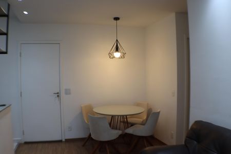 Apartamento à venda com 68m², 2 quartos e 1 vaga Apartamento à venda com 68m², 2 quartos e 1 vagaSala