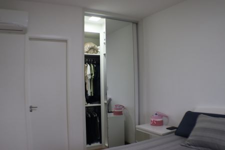Apartamento à venda com 68m², 2 quartos e 1 vaga Apartamento à venda com 68m², 2 quartos e 1 vagaSuíte