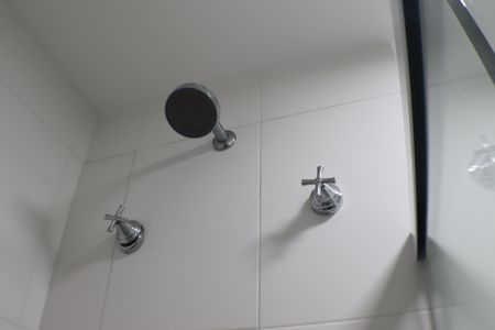 Apartamento à venda com 68m², 2 quartos e 1 vaga Apartamento à venda com 68m², 2 quartos e 1 vagaBanheiro da Suíte