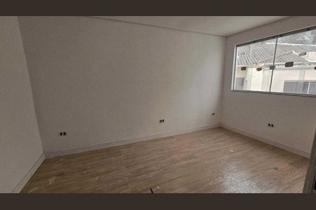 Casa à venda com 100m², 3 quartos e 2 vagas