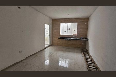 Casa à venda com 100m², 3 quartos e 2 vagas