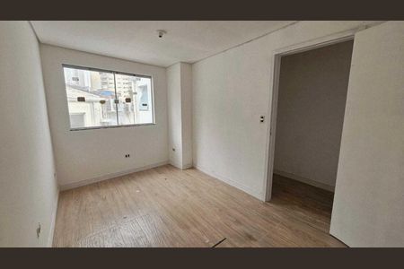 Casa à venda com 100m², 3 quartos e 2 vagas