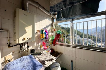 Apartamento para alugar com 230m², 3 quartos e 2 vagas Apartamento para alugar com 230m², 3 quartos e 2 vagasÁrea de Serviço