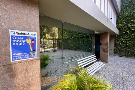 Apartamento para alugar com 230m², 3 quartos e 2 vagas Apartamento para alugar com 230m², 3 quartos e 2 vagasPlaquinha