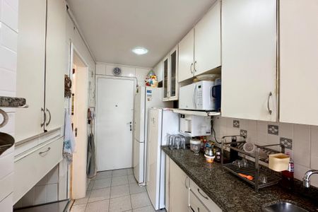 Apartamento para alugar com 230m², 3 quartos e 2 vagas Apartamento para alugar com 230m², 3 quartos e 2 vagasCozinha