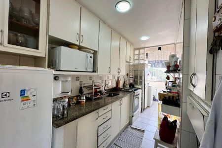 Apartamento para alugar com 230m², 3 quartos e 2 vagas Apartamento para alugar com 230m², 3 quartos e 2 vagasCozinha