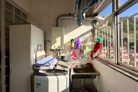 Apartamento para alugar com 230m², 3 quartos e 2 vagas Apartamento para alugar com 230m², 3 quartos e 2 vagasÁrea de Serviço