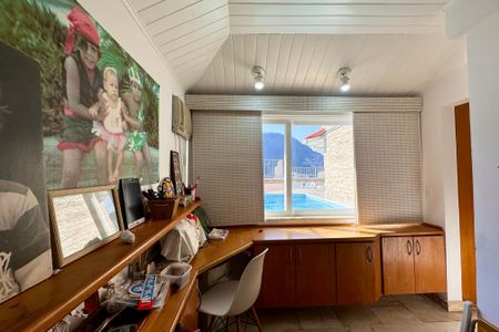 Apartamento para alugar com 230m², 3 quartos e 2 vagas Apartamento para alugar com 230m², 3 quartos e 2 vagasQuarto