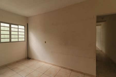 Casa à venda com 200m², 3 quartos e 2 vagas Casa à venda com 200m², 3 quartos e 2 vagasQuarto 1