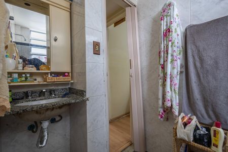 Apartamento à venda com 60m², 2 quartos e sem vagaBanheiro