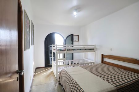 Apartamento para alugar com 400m², 4 quartos e 3 vagas Apartamento para alugar com 400m², 4 quartos e 3 vagasQuarto Suíte 3