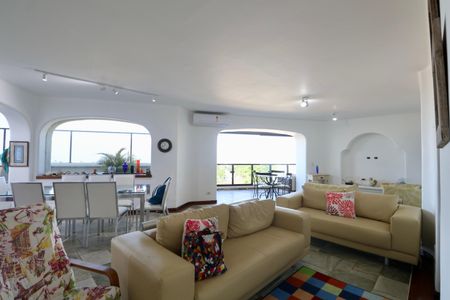 Apartamento para alugar com 400m², 4 quartos e 3 vagas Apartamento para alugar com 400m², 4 quartos e 3 vagasSala