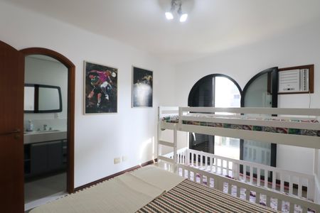 Apartamento para alugar com 400m², 4 quartos e 3 vagas Apartamento para alugar com 400m², 4 quartos e 3 vagasQuarto Suíte 3
