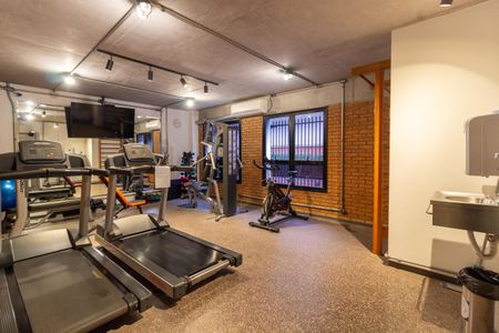 Apartamento para alugar com 109m², 2 quartos e 3 vagas Apartamento para alugar com 109m², 2 quartos e 3 vagasÁrea comum - Academia