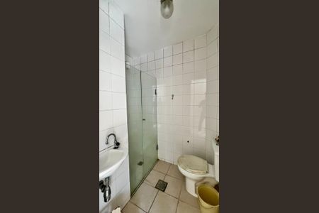 Apartamento à venda com 320m², 4 quartos e 3 vagas Apartamento à venda com 320m², 4 quartos e 3 vagasBanheiro de Serviço
