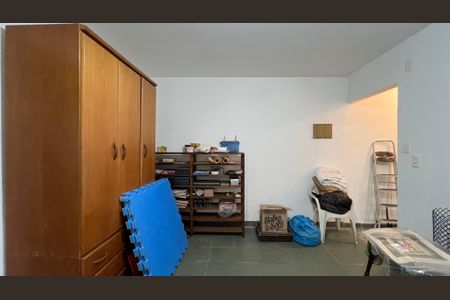 Casa à venda com 124m², 2 quartos e 1 vagaEdícula