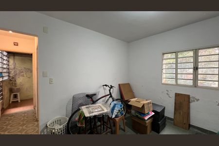 Casa à venda com 124m², 2 quartos e 1 vagaEdícula