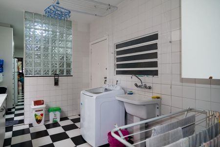 Apartamento à venda com 250m², 3 quartos e 1 vagaÁrea de Serviço