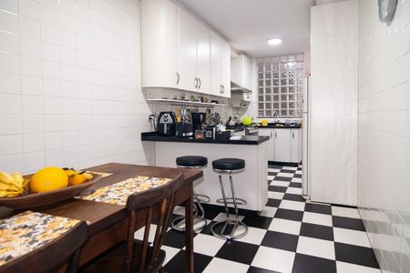Apartamento à venda com 250m², 3 quartos e 1 vagaCozinha