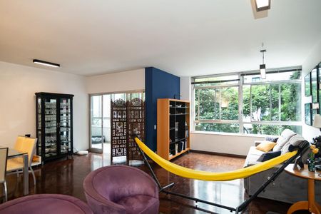 Apartamento à venda com 250m², 3 quartos e 1 vagaSala