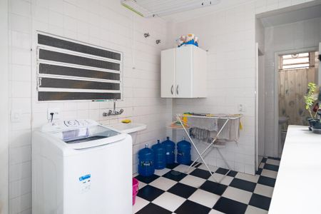 Apartamento à venda com 250m², 3 quartos e 1 vagaÁrea de Serviço