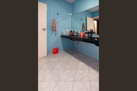 Apartamento à venda com 250m², 3 quartos e 1 vagaBanheiro da Suíte