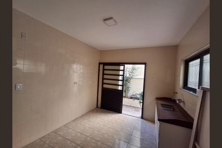Casa à venda com 120m², 3 quartos e 1 vagaFoto 01