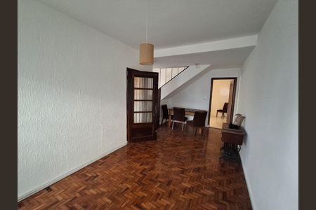 Casa à venda com 120m², 3 quartos e 1 vagaFoto 01