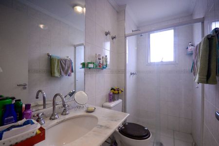 Apartamento à venda com 65m², 2 quartos e 1 vaga Apartamento à venda com 65m², 2 quartos e 1 vagaBanheiro da Suite