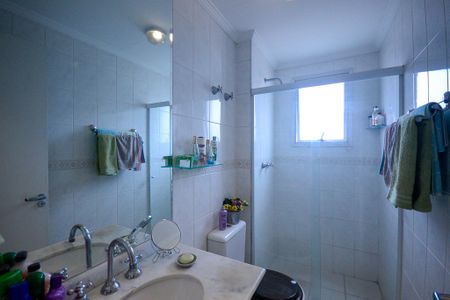Apartamento à venda com 65m², 2 quartos e 1 vaga Apartamento à venda com 65m², 2 quartos e 1 vagaBanheiro da Suite