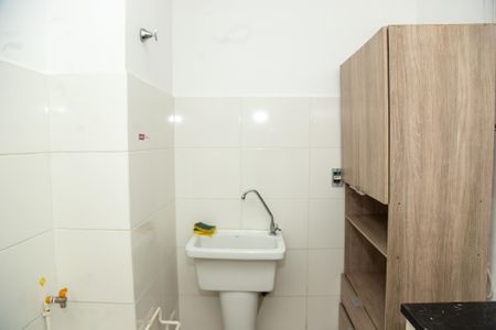 Apartamento à venda com 34m², 2 quartos e sem vaga Apartamento à venda com 34m², 2 quartos e sem vagaCozinha e Área de Serviço