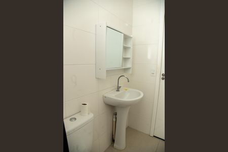 Apartamento à venda com 34m², 2 quartos e sem vaga Apartamento à venda com 34m², 2 quartos e sem vagaBanheiro