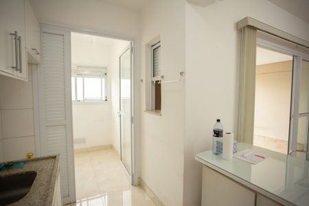 Apartamento à venda com 84m², 3 quartos e 2 vagasCozinha